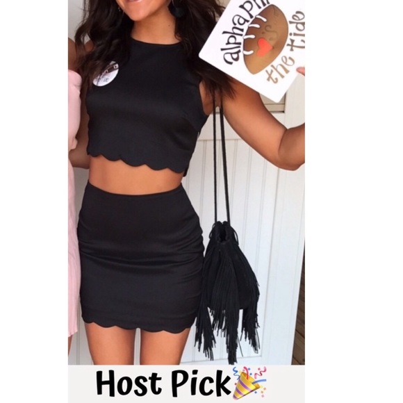 Crop top and mini skirt set - Picture 2 of 15